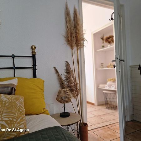 Hotel Le Pavillon de St Agnan à Hautefort Extérieur photo