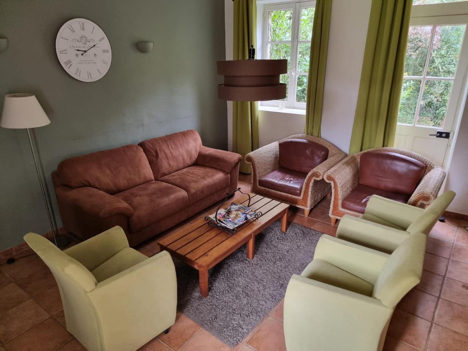 Hotel Le Pavillon de St Agnan à Hautefort Extérieur photo