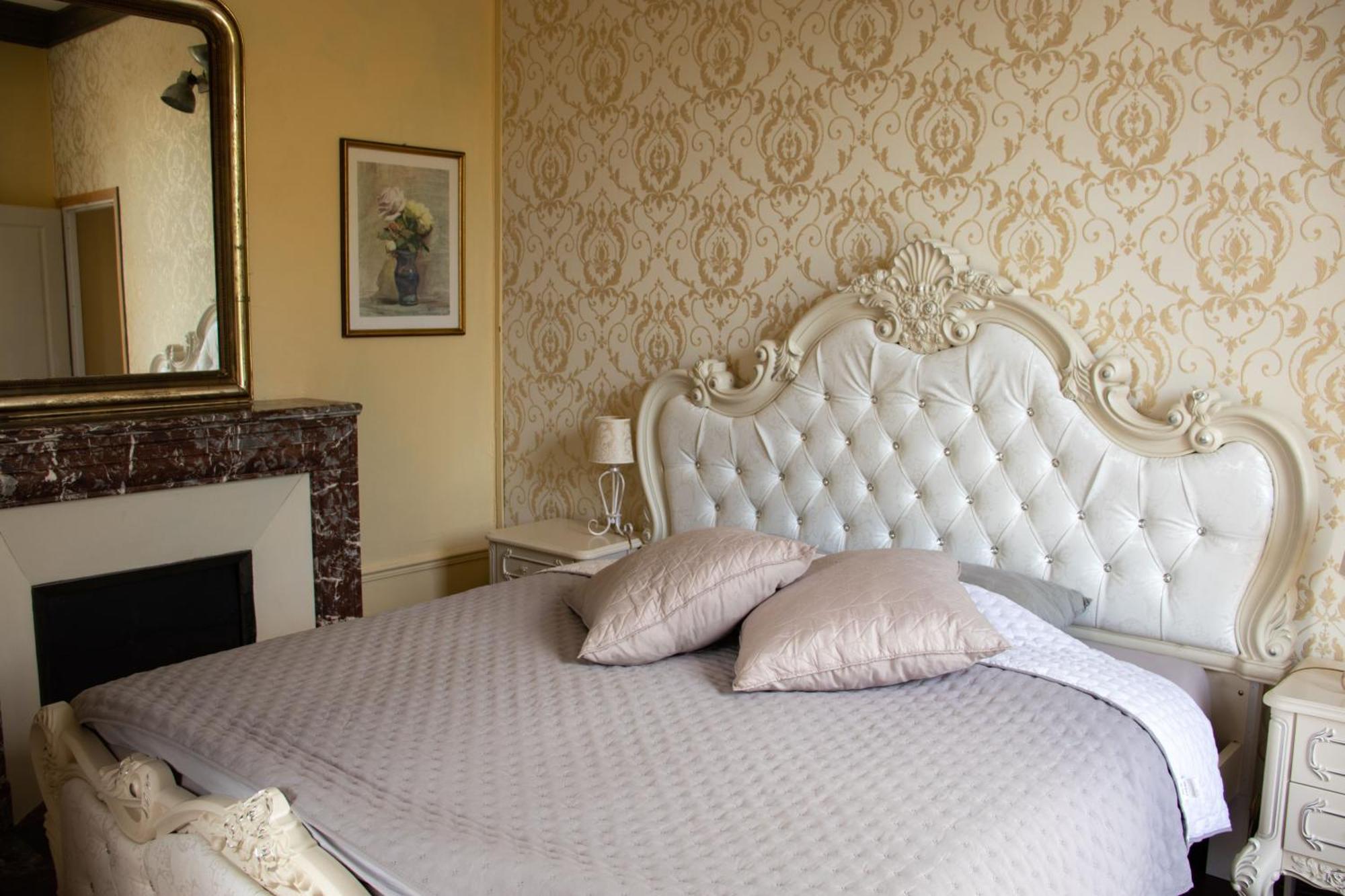 Hotel Le Pavillon de St Agnan à Hautefort Extérieur photo
