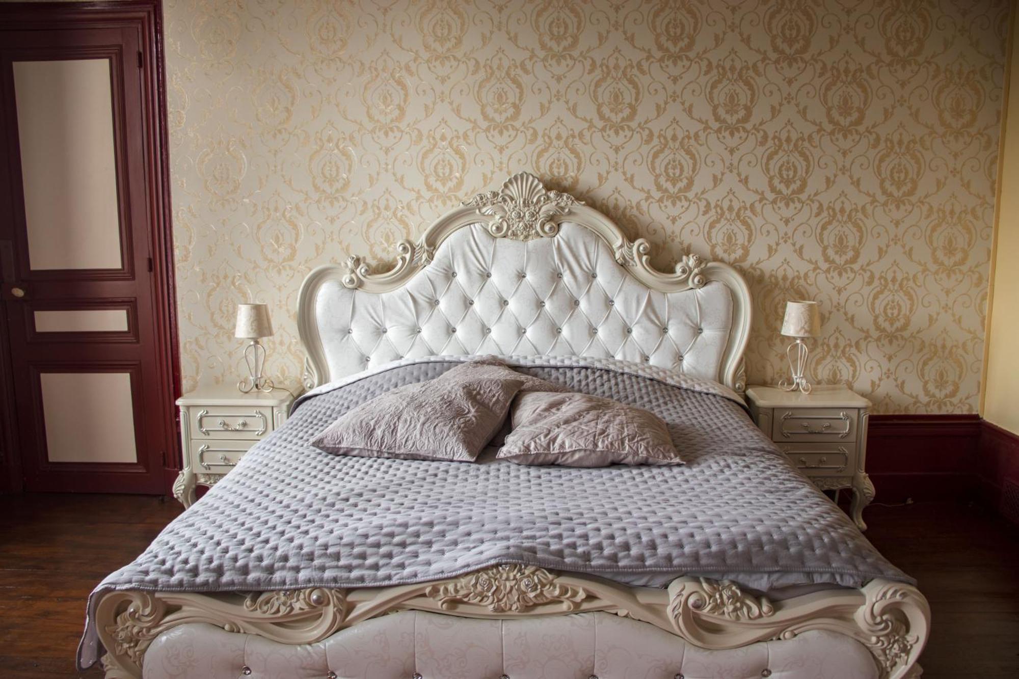Hotel Le Pavillon de St Agnan à Hautefort Extérieur photo