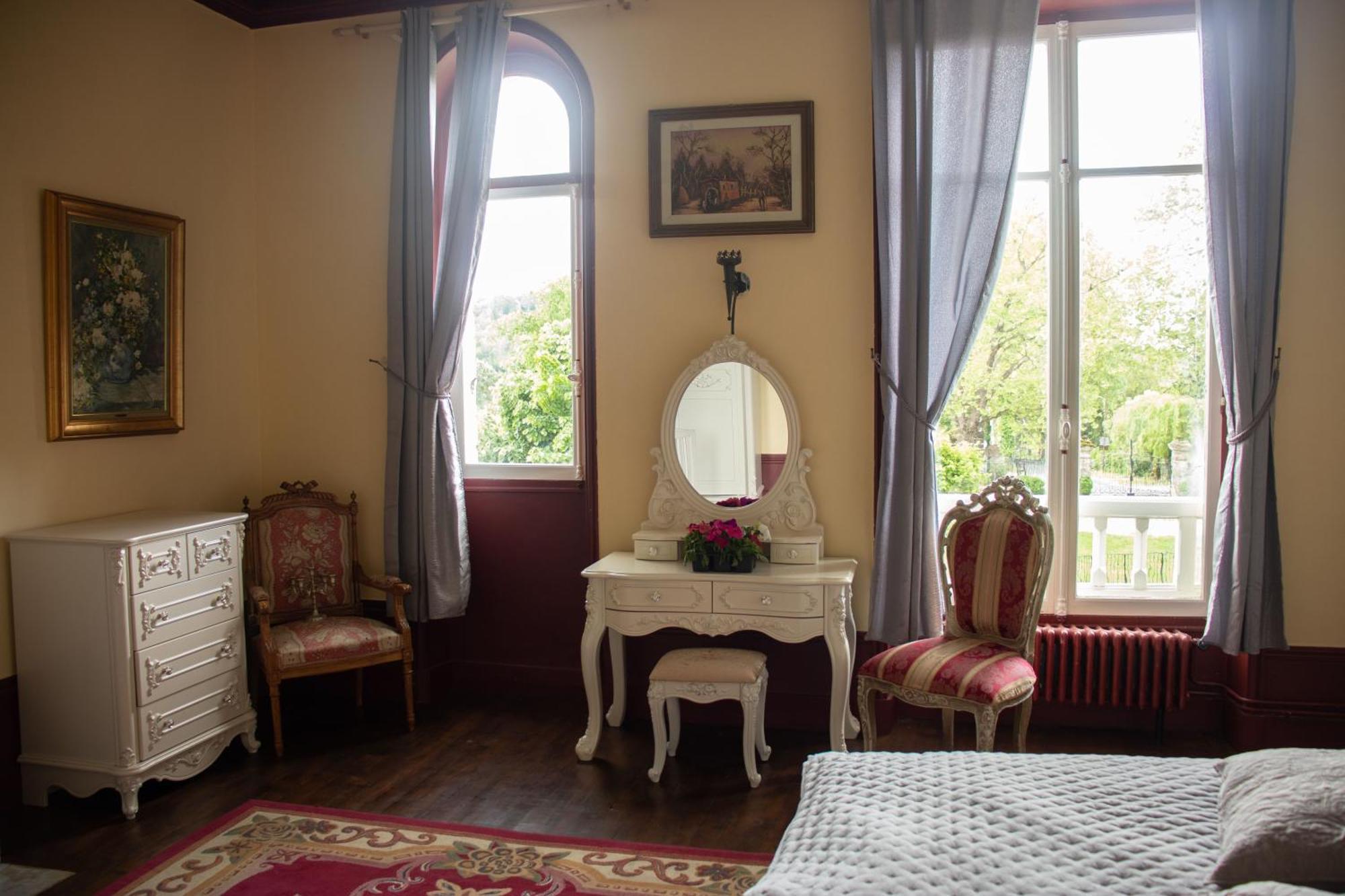 Hotel Le Pavillon de St Agnan à Hautefort Extérieur photo