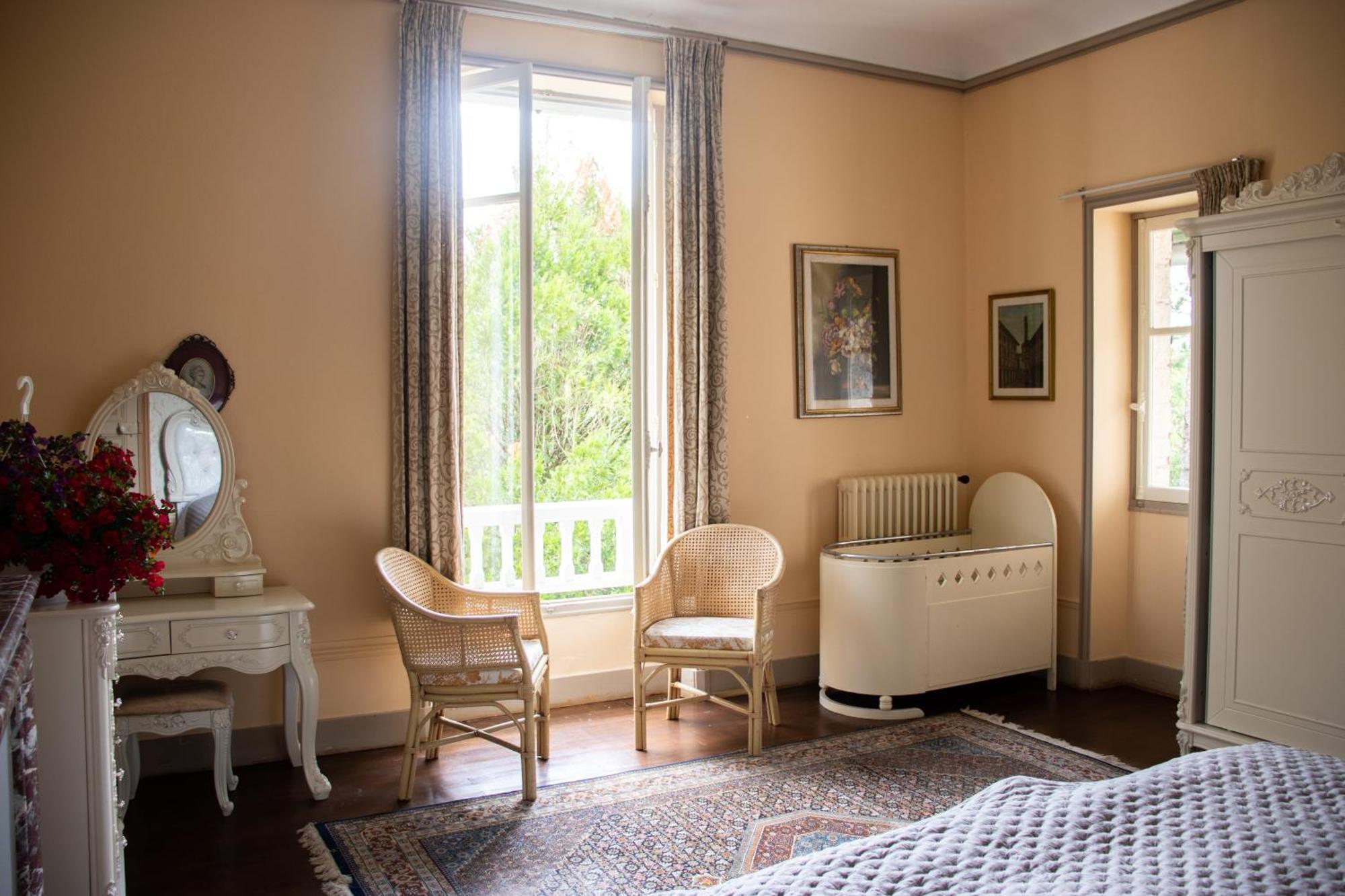 Hotel Le Pavillon de St Agnan à Hautefort Extérieur photo