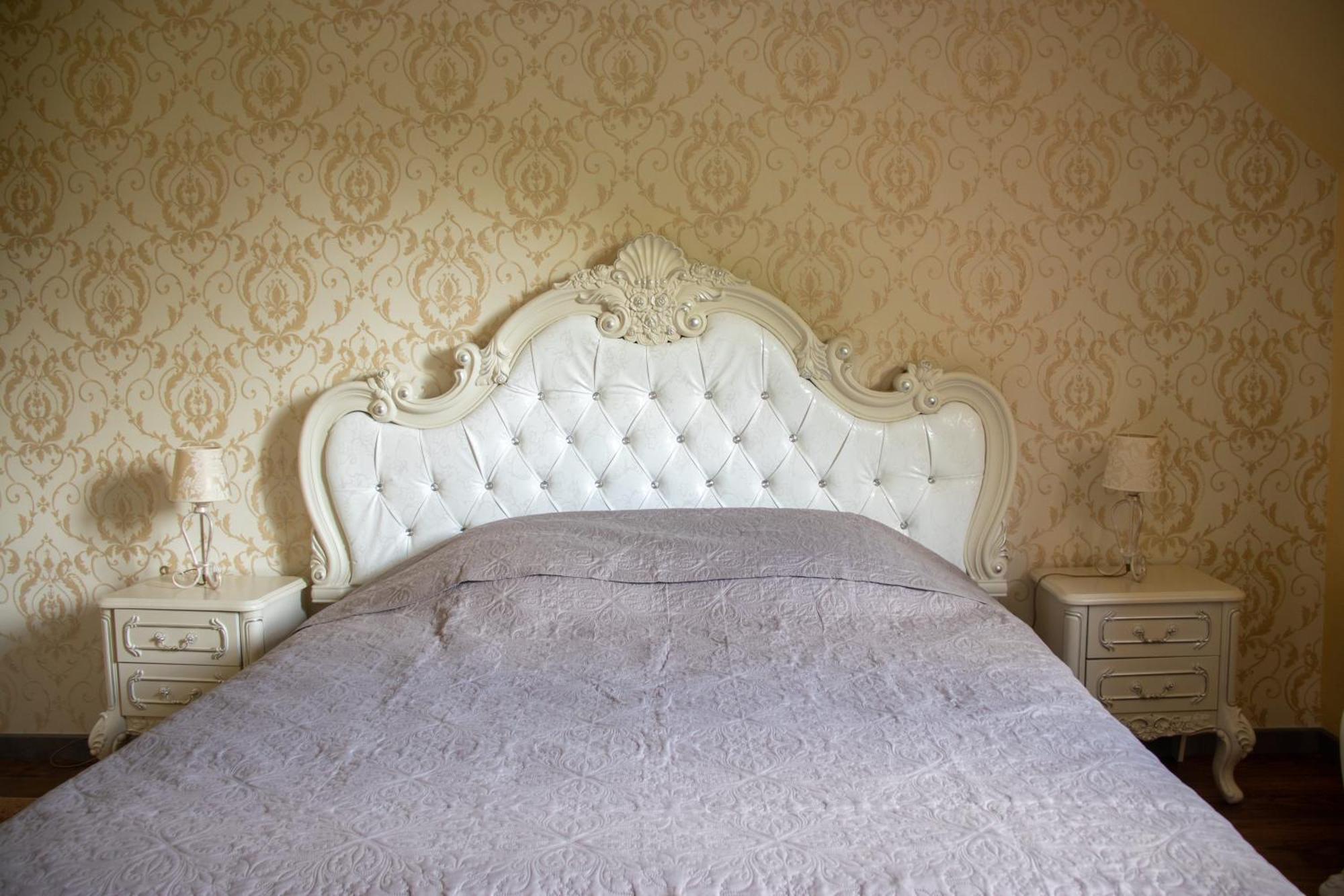 Hotel Le Pavillon de St Agnan à Hautefort Extérieur photo