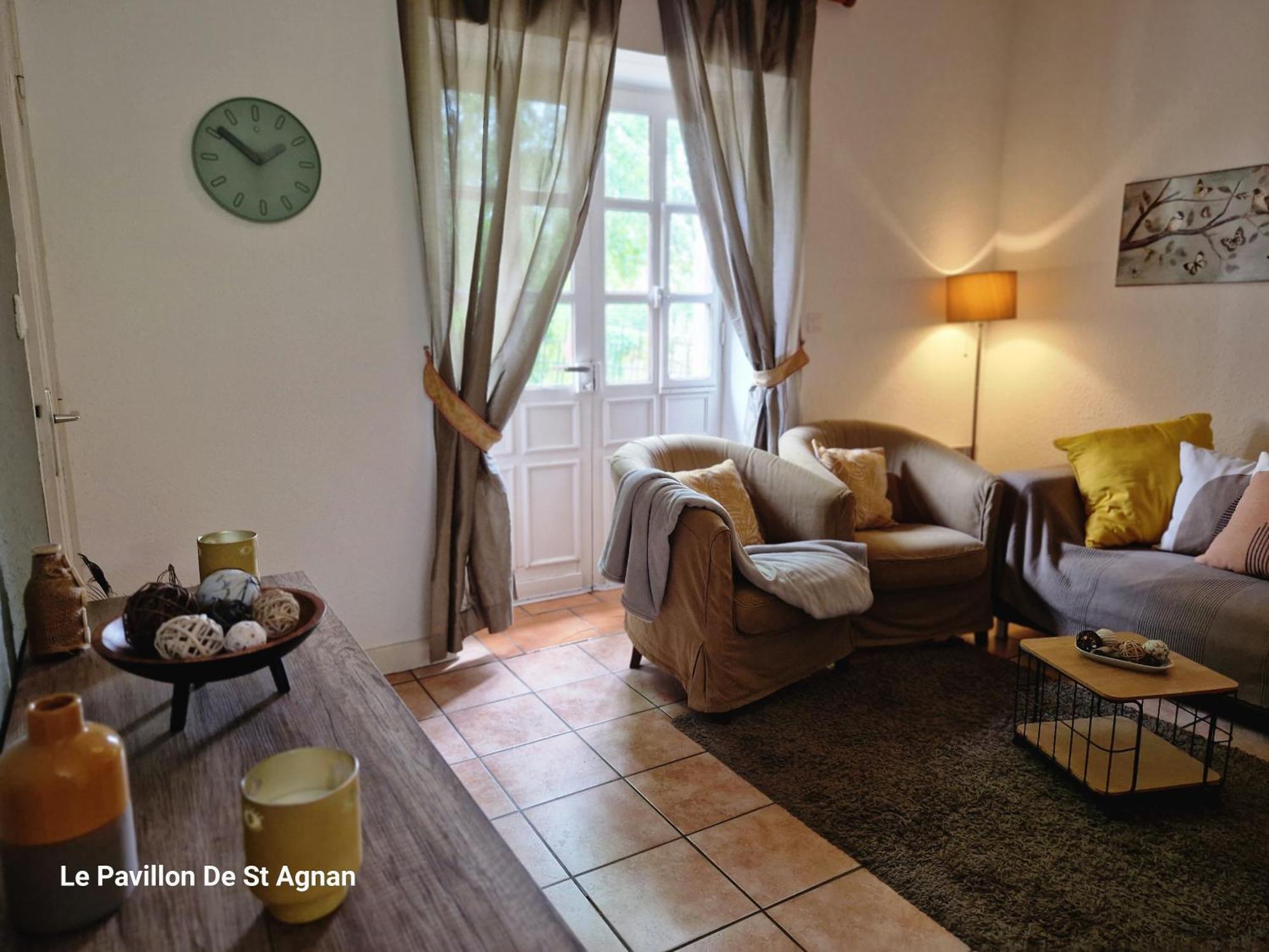 Hotel Le Pavillon de St Agnan à Hautefort Extérieur photo